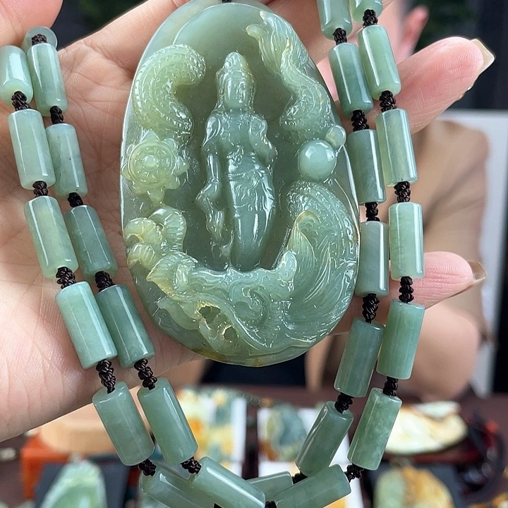 蛇纹石玉颈饰未镶嵌