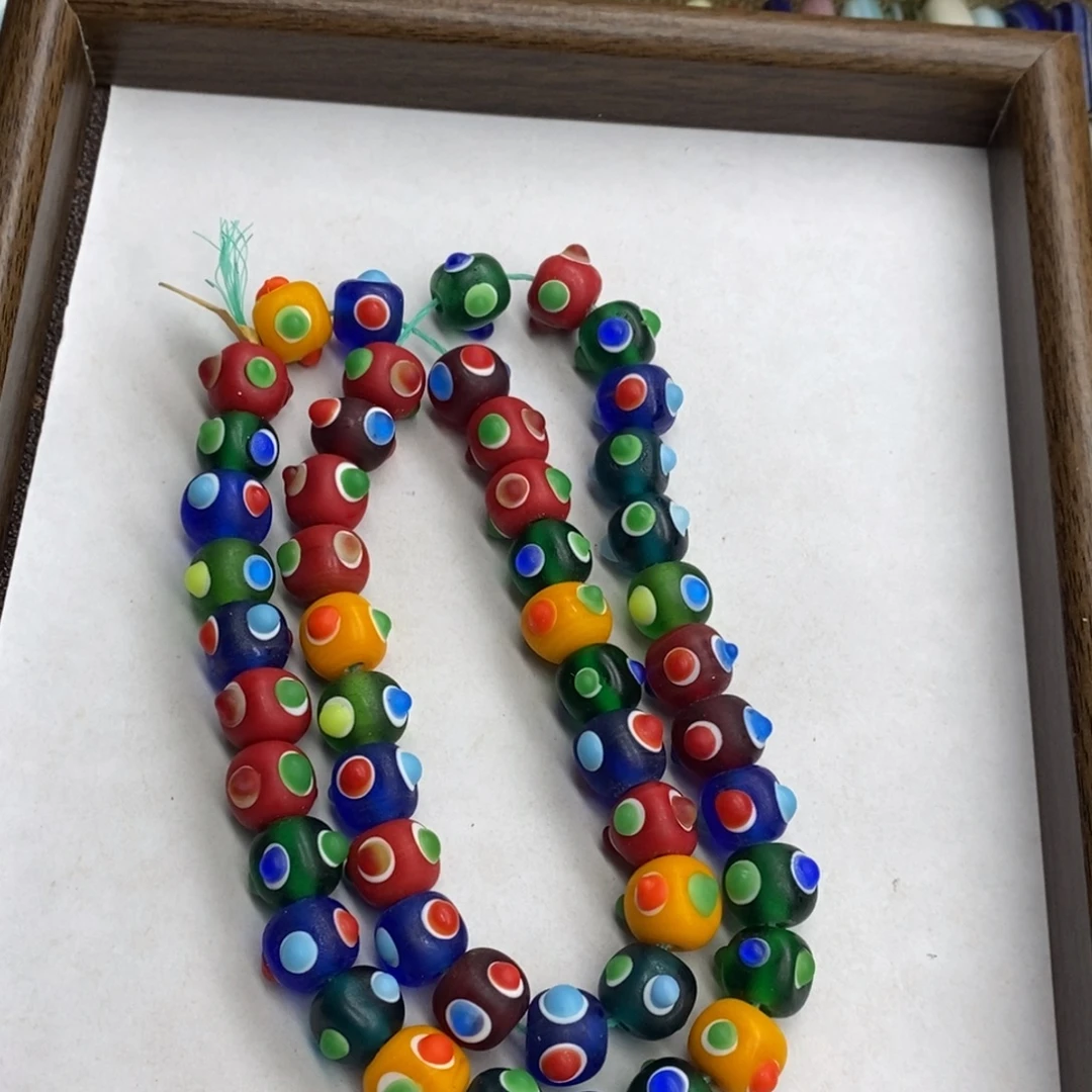 颈饰琉璃方灯蜻蜓眼 可半056