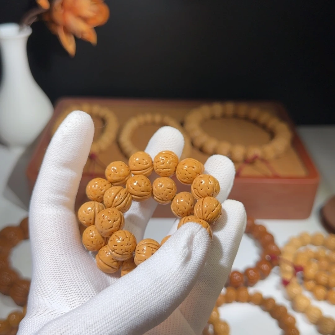 来***长桃核吊坠精品桃核