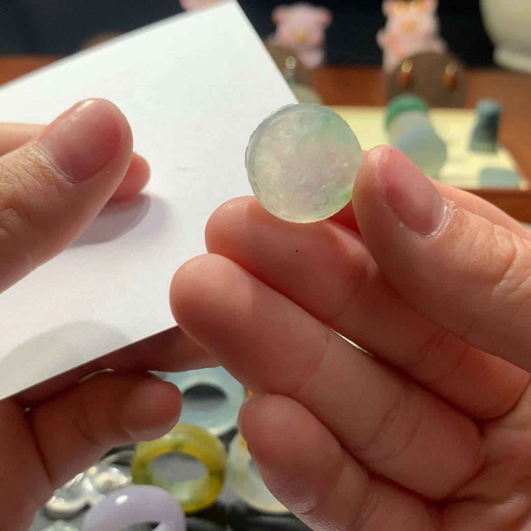 未镶嵌定制翡翠有纹