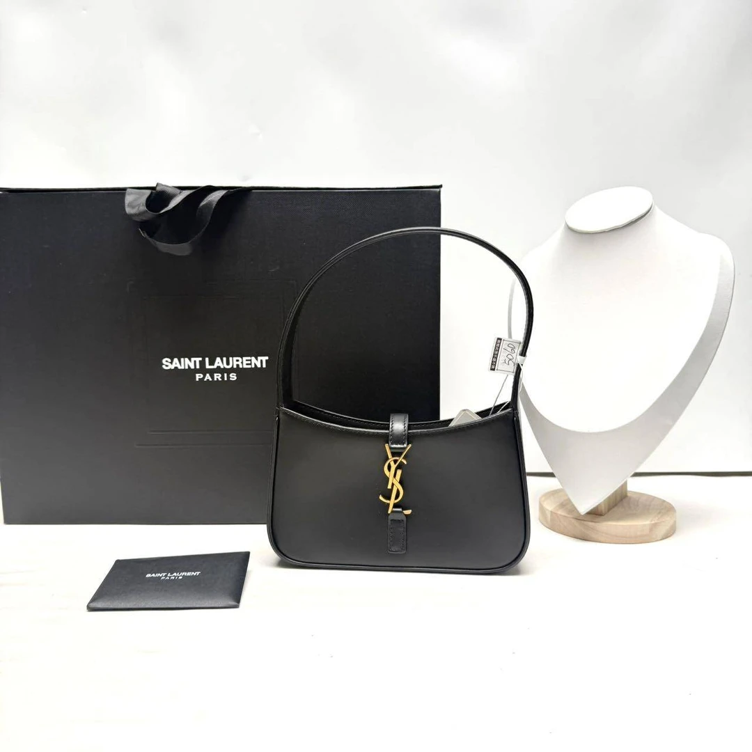 胖虎佳佳/圣罗兰/95新/公价0/箱包/两用包/31B2502150126