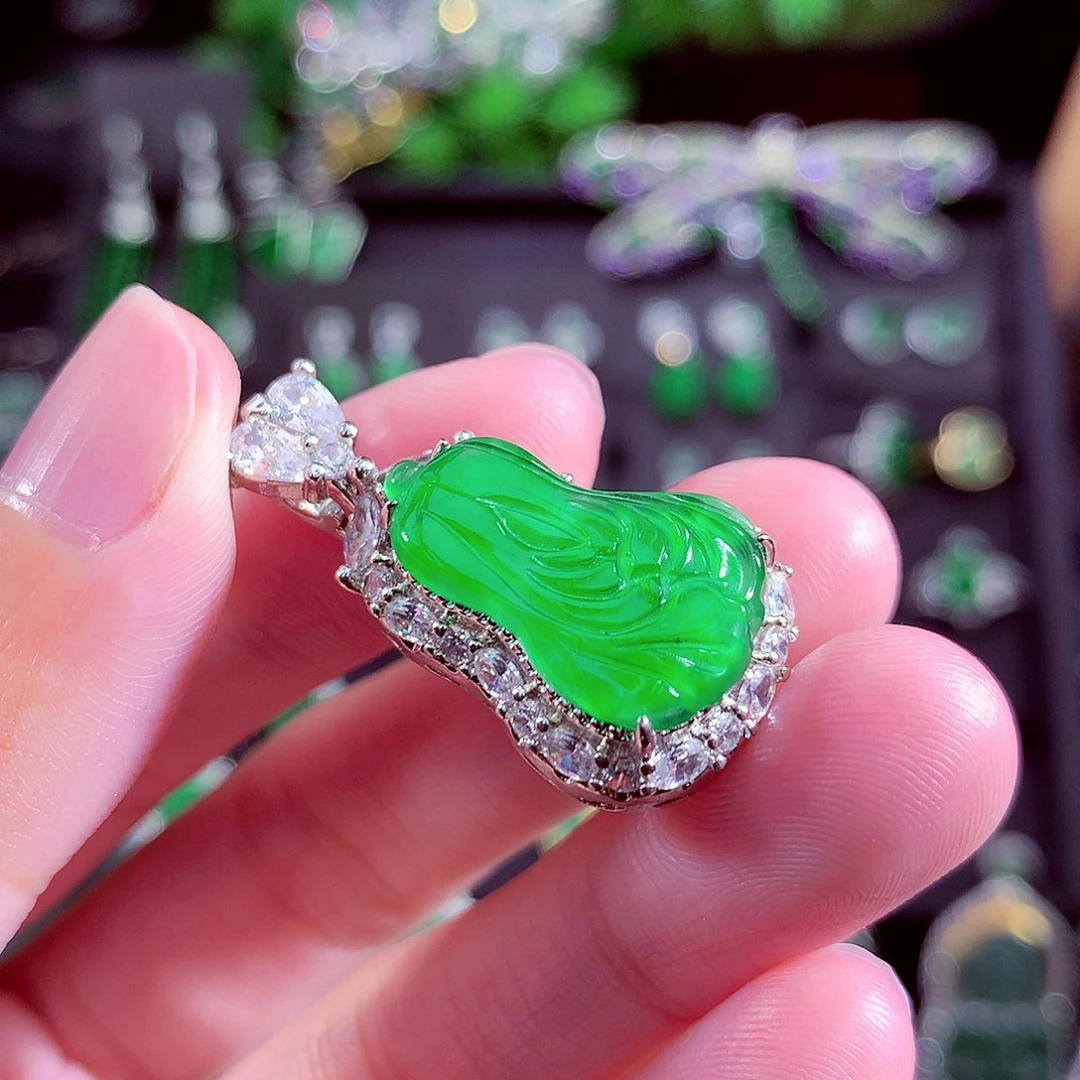 颈饰未镶嵌翡翠天然