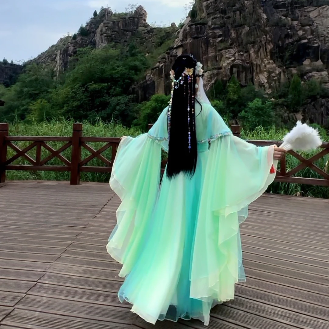 黄绿清新披肩大燕尾喇叭袖仙女古装裙