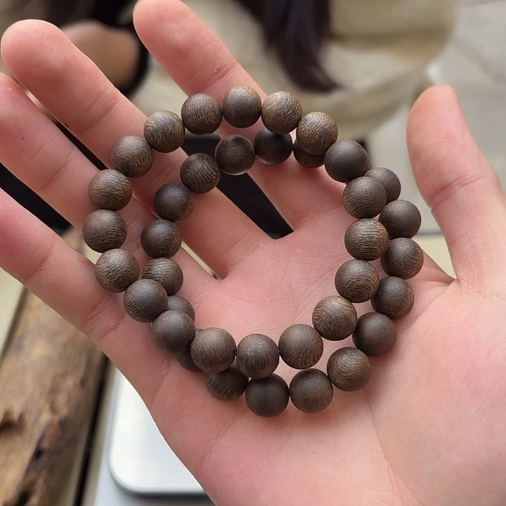 沉香沉香碎屑乌身沉水浮1.0圆珠单圈多样性发1