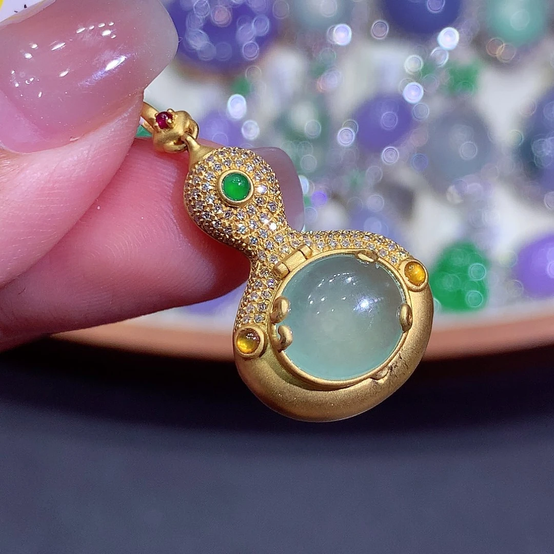 翡翠18K金镶嵌吊坠(不含链)