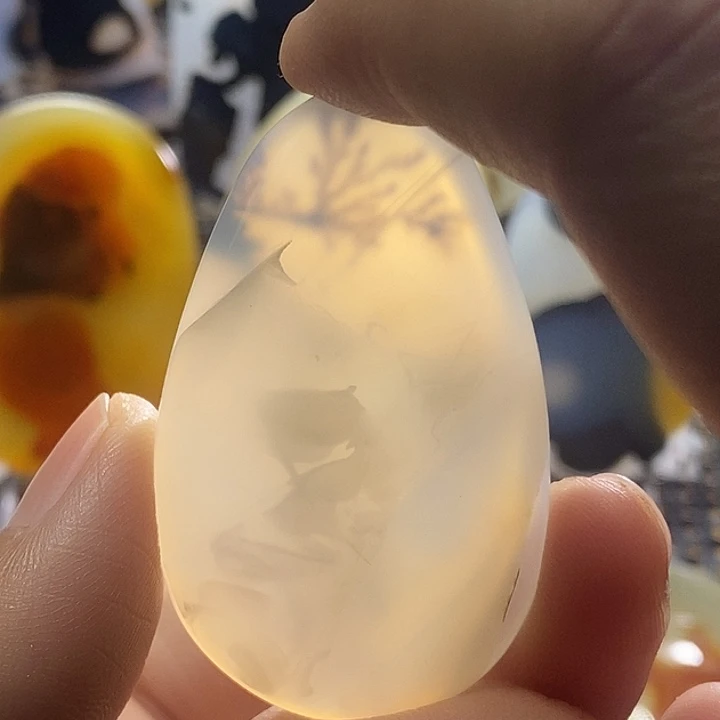 未镶嵌颈饰玛瑙/玉髓灰****发