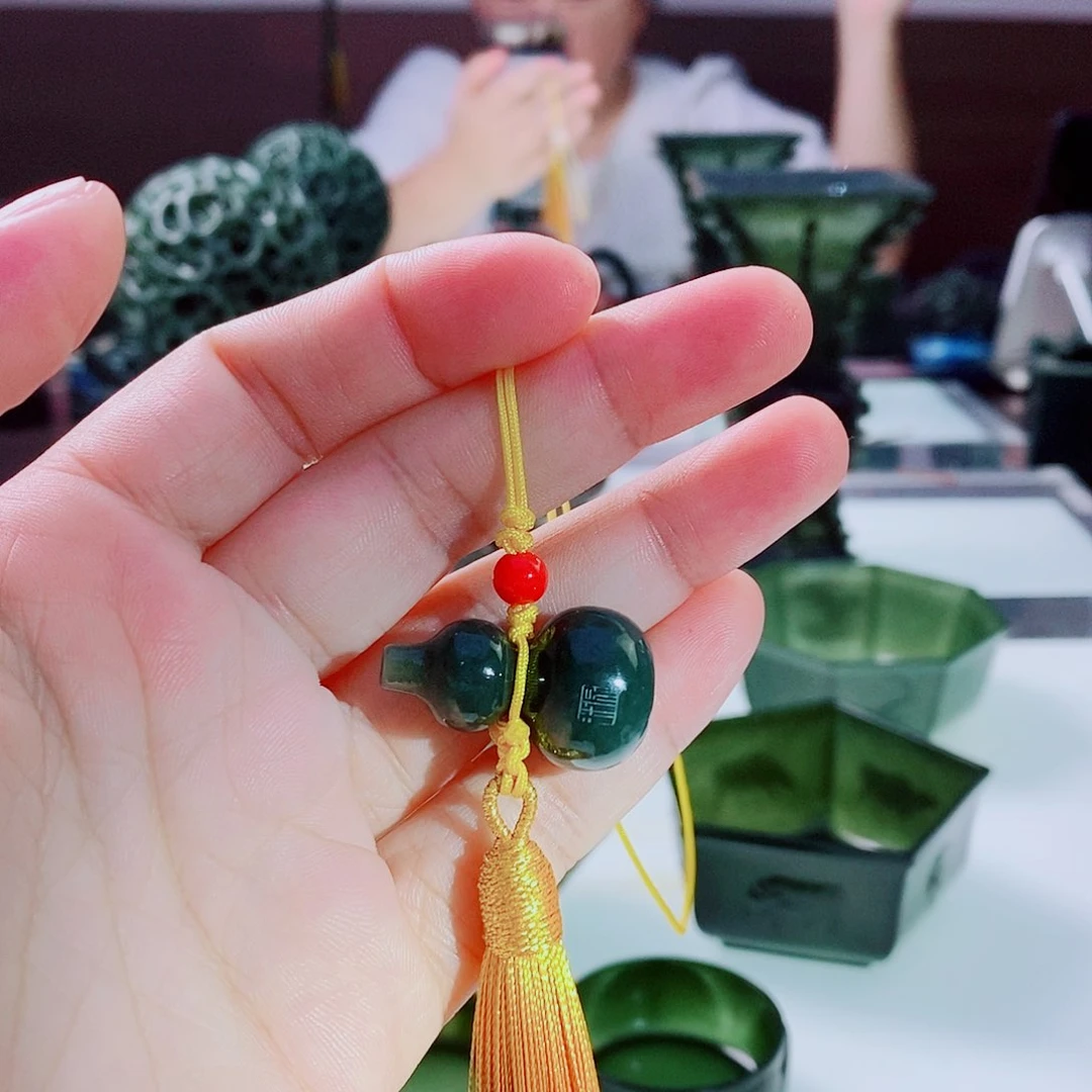 未镶嵌和田玉（青玉）摆件