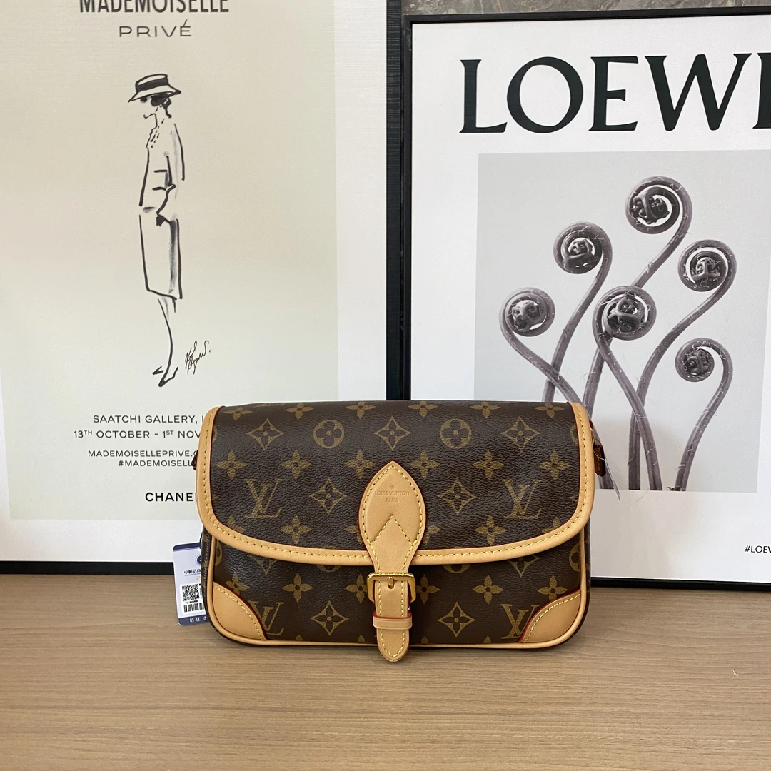 95新 LouisVuitton/路易威登 Lv新款法棍单肩斜挎包