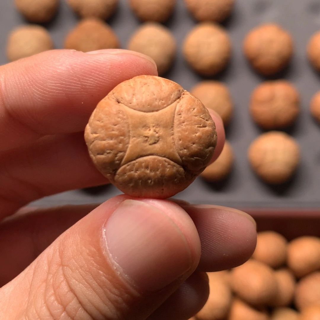￴***7凤眼菩提吊坠21.7mm尼泊尔麒麟