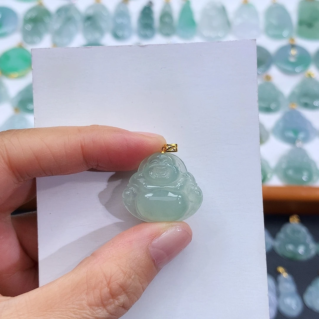 翡翠18K金镶嵌颈饰翡翠吊坠