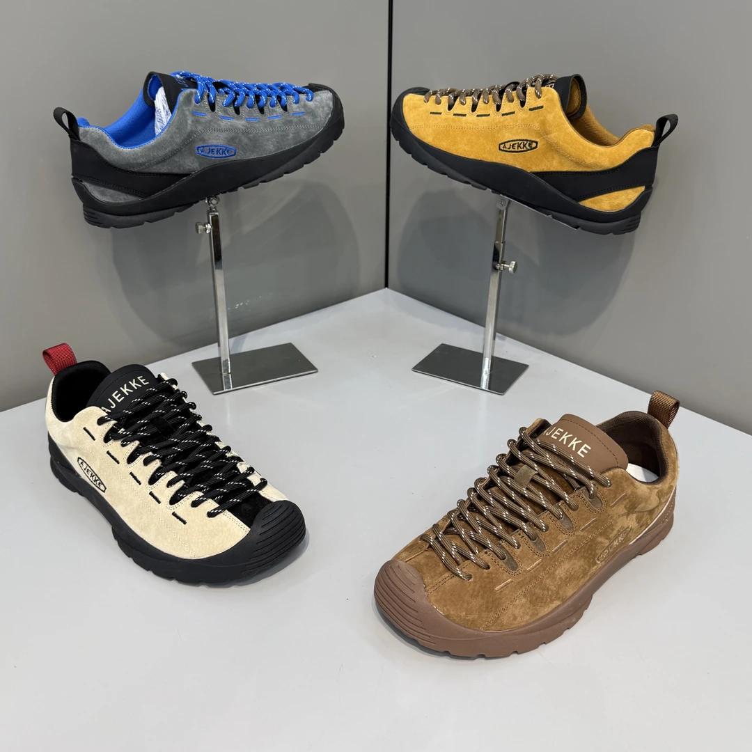 2025秋季新款男士厚底轻奢舒适网红小板鞋时尚平跟百搭潮流男鞋子