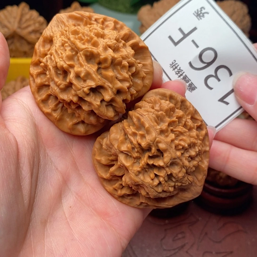 文玩核桃把件官帽50