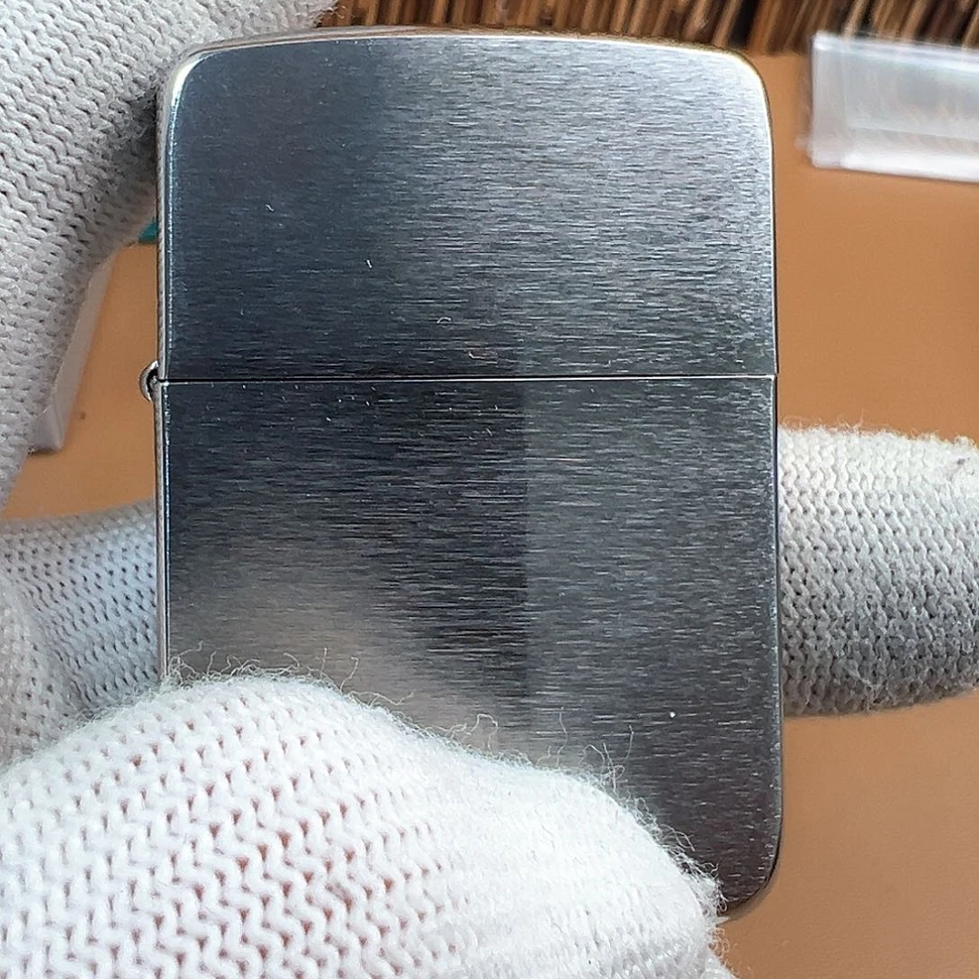 诸**子镀铬时刻精雕工艺