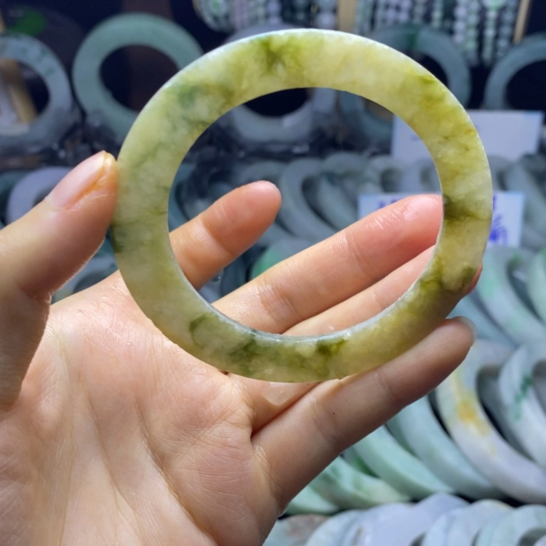 定制翡翠未镶嵌手镯