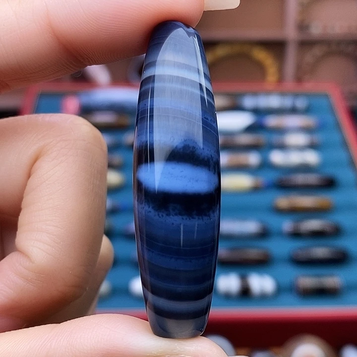 用***2玛瑙/玉髓未镶嵌颈饰