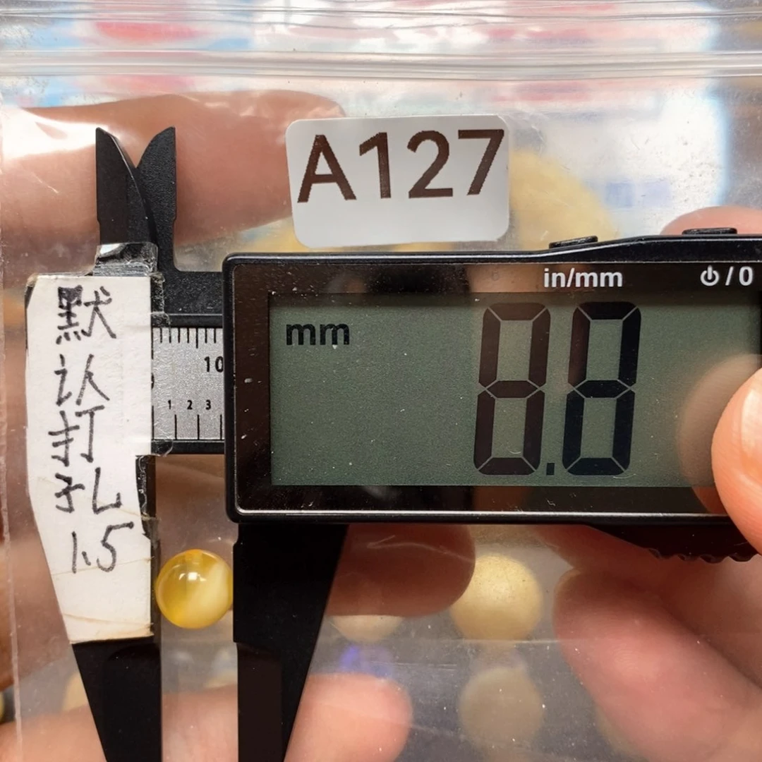 未镶嵌蜜蜡裸石金白半壁溶洞