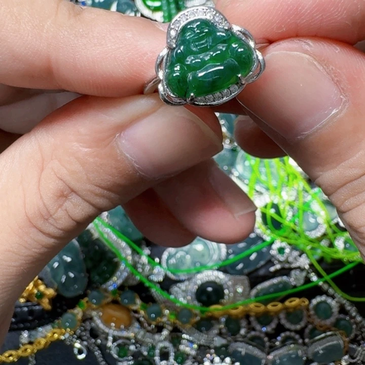 翡翠未镶嵌颈饰天然A货翡翠放漏