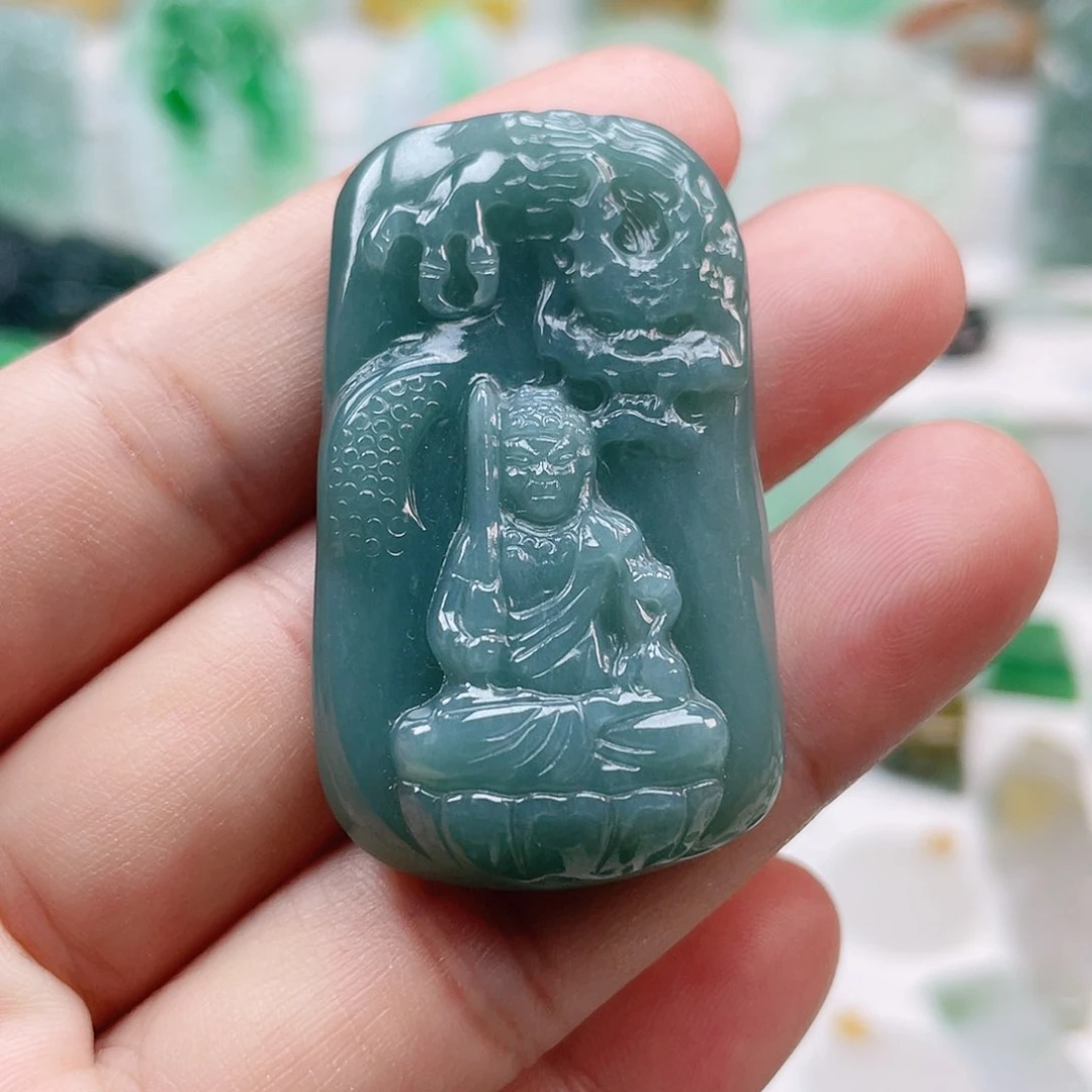 翡翠颈饰未镶嵌御龙不动