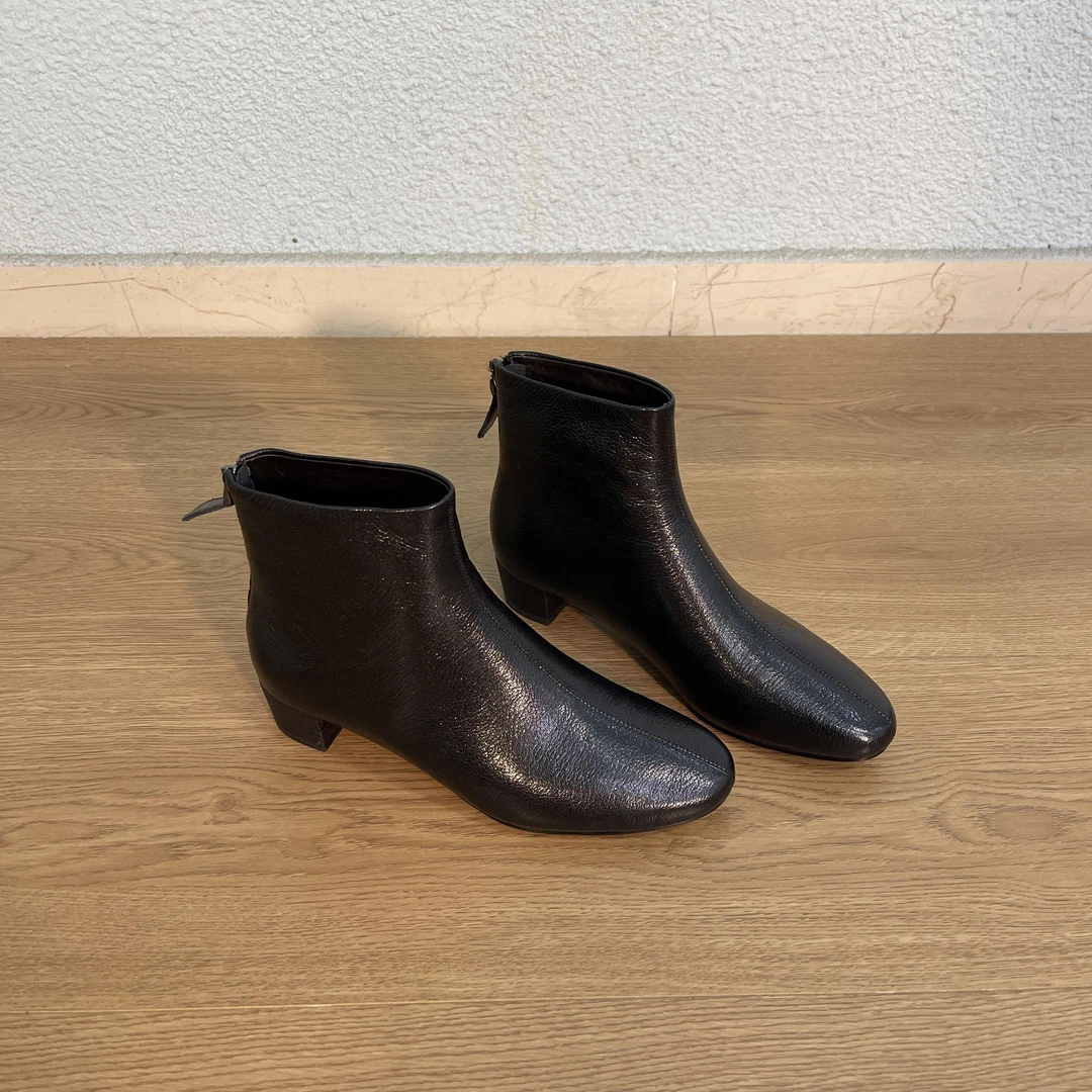 3.5cm 短筒靴女简约通勤羊皮气质时尚百搭粗跟圆头后拉链短靴