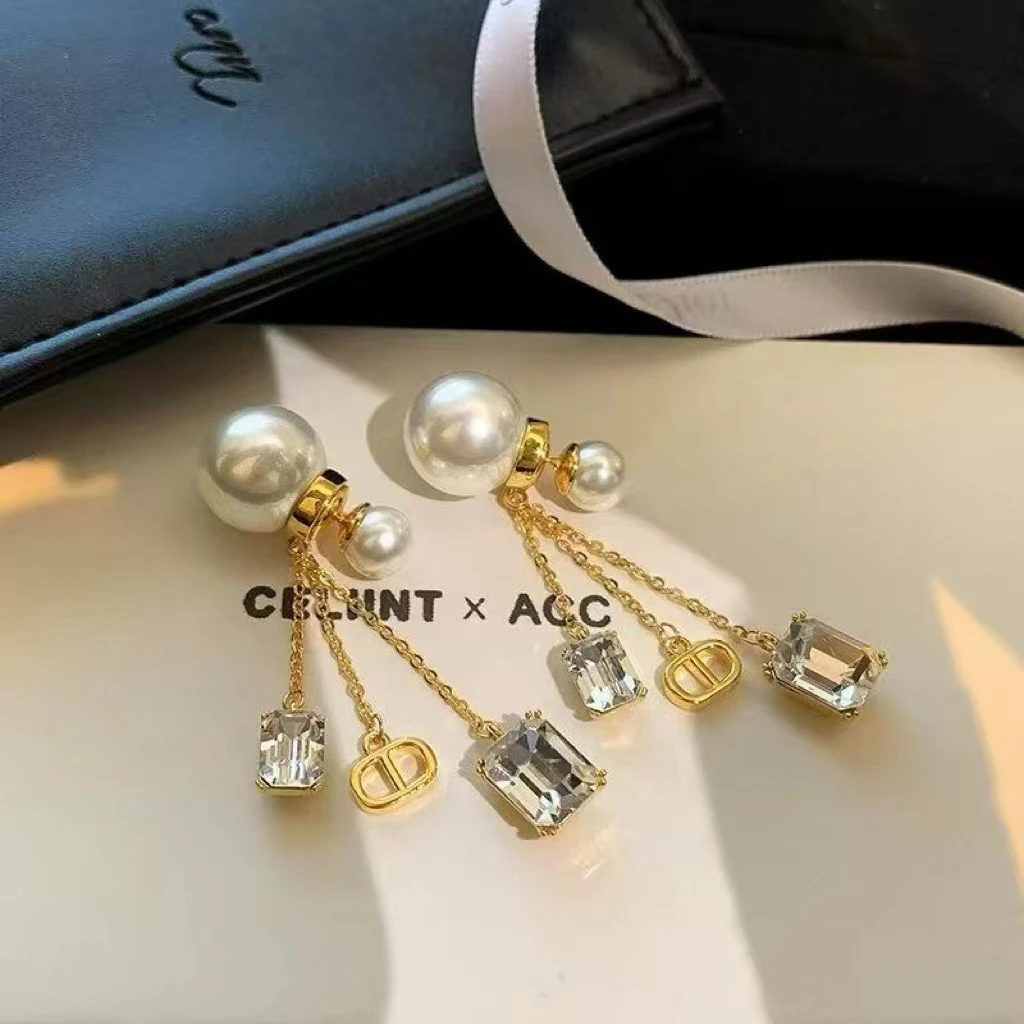 铜合金锆石耳饰 05112大淇原创复古气质白珠流苏方锆个性百搭耳钉