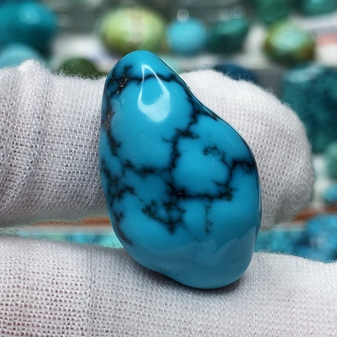 绿松石未镶嵌天然原矿 带武汉地大证书