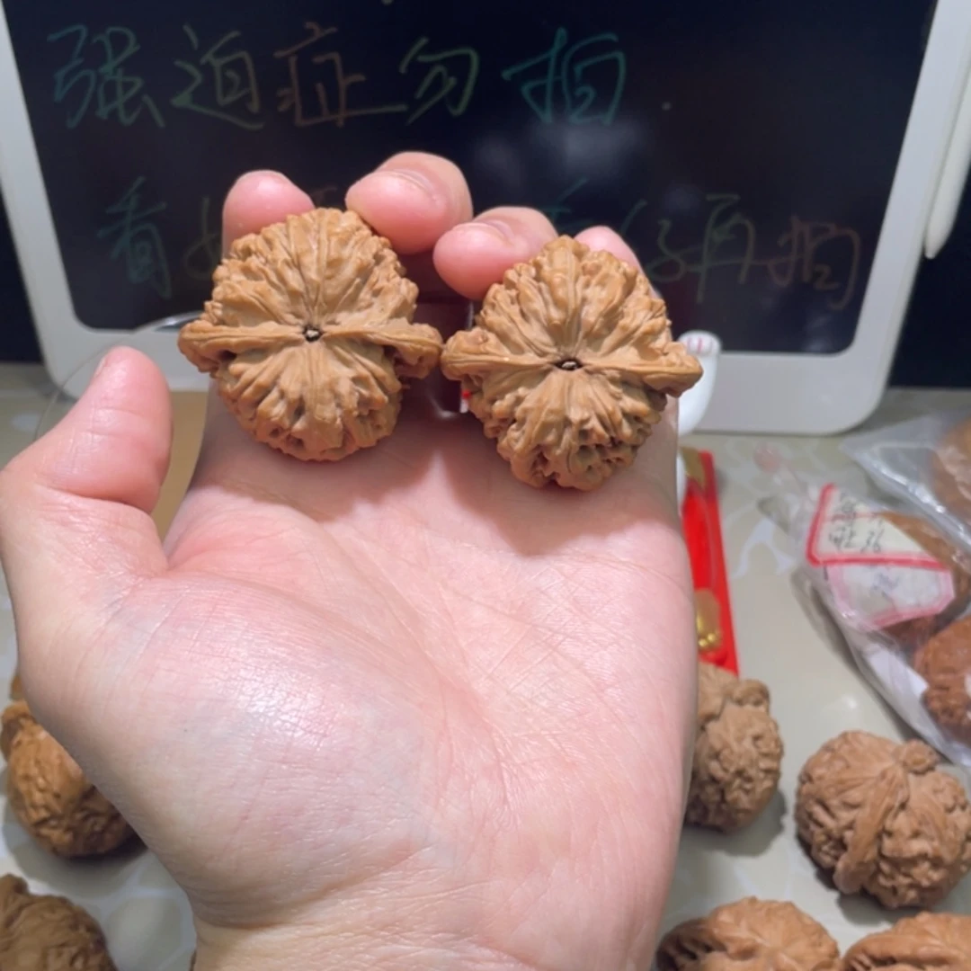 核桃44尺麒麟纹大官帽