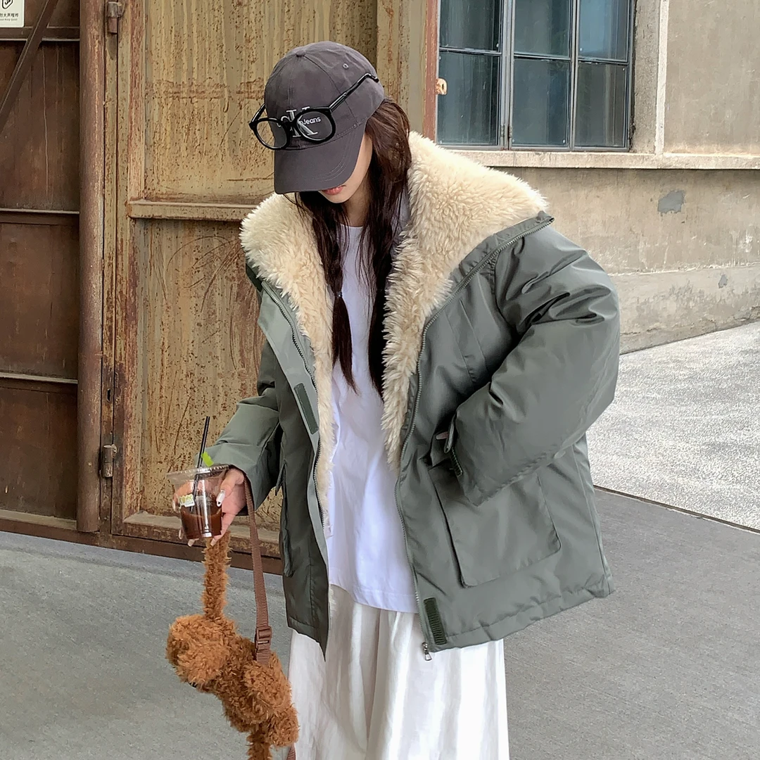 实拍恋人赵露思阮妤同款军绿色冲锋衣外套女派克服羊羔绒宽松棉服