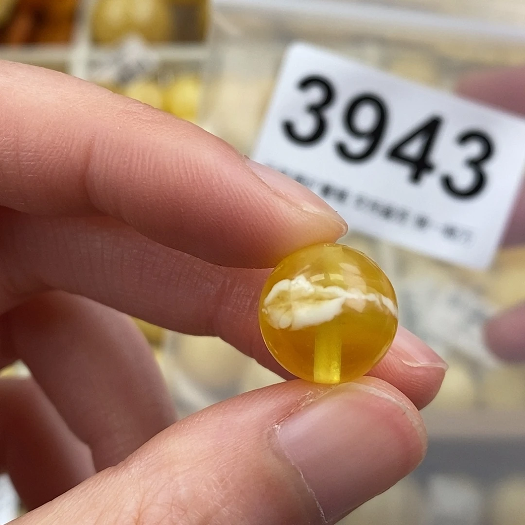 蜜蜡未镶嵌珠宝奇石13.3