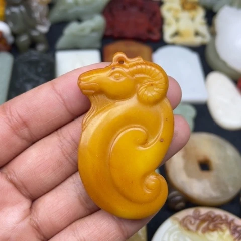 和田玉颈饰未镶嵌67