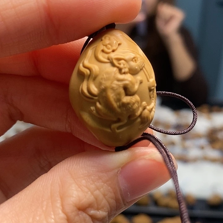 橄榄核吊坠橄榄核