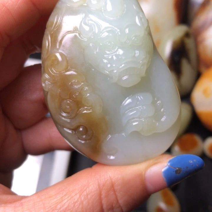 用***0和田玉未镶嵌珠宝奇石