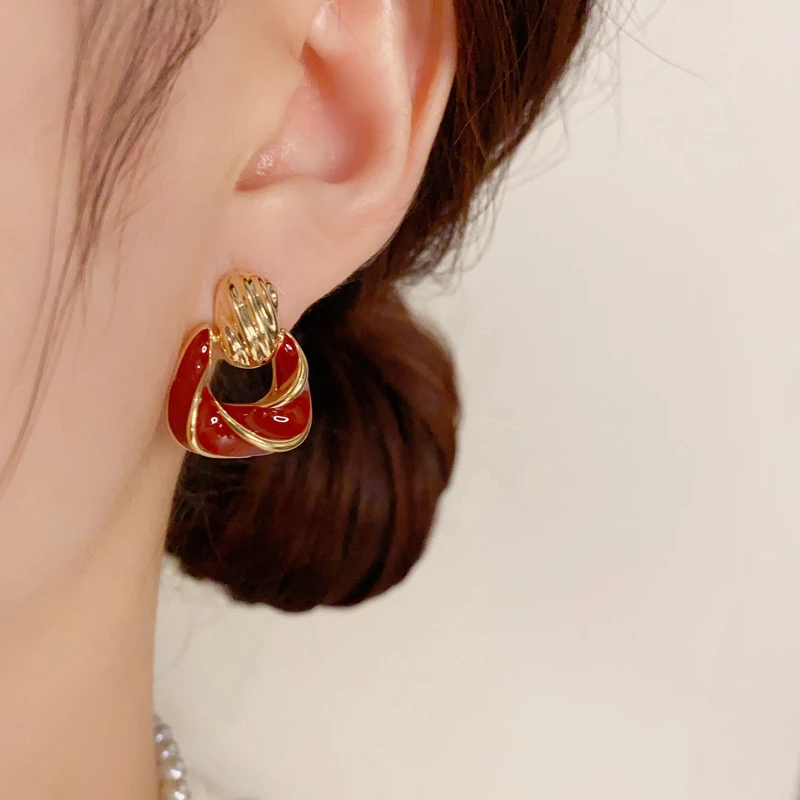 铜合金树脂耳饰 复古港风高级感红色滴油几何耳坠气质百搭