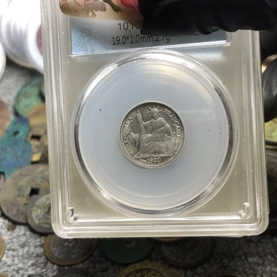 狼***铜现代仿制工艺品