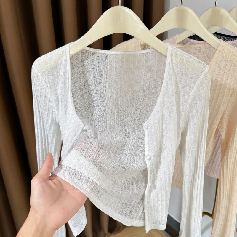 针织气质开衫女夏季新款小披肩配吊带裙子高级感外搭冰丝防晒罩衫