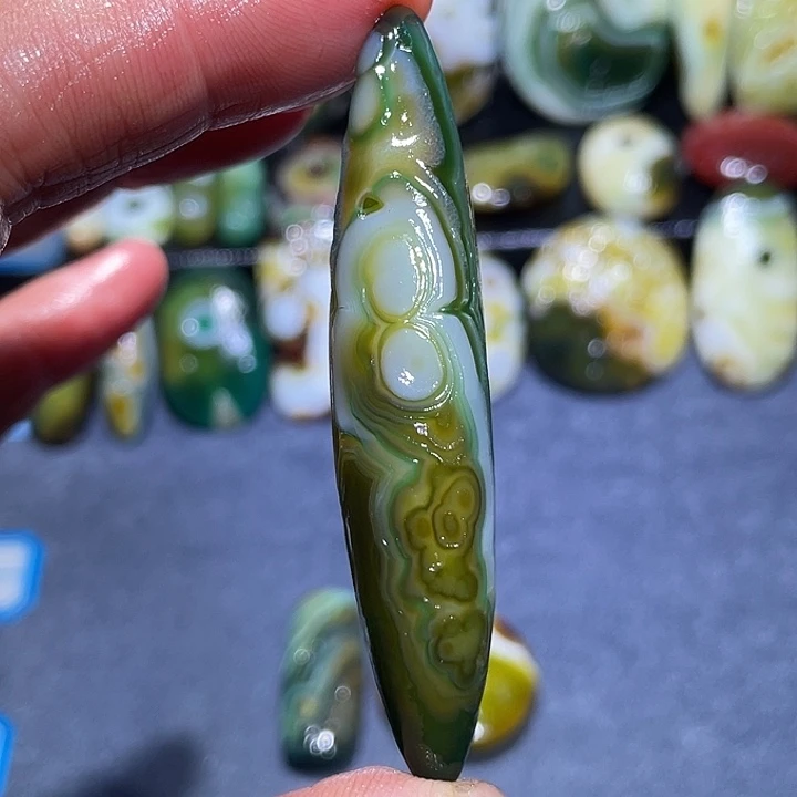 玛瑙/玉髓未镶嵌珠宝奇石
