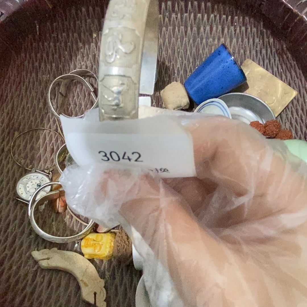 寻***旅瓷片3042号工艺品