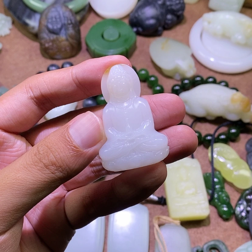【闪购商品】未镶嵌和田玉挂件熙****4