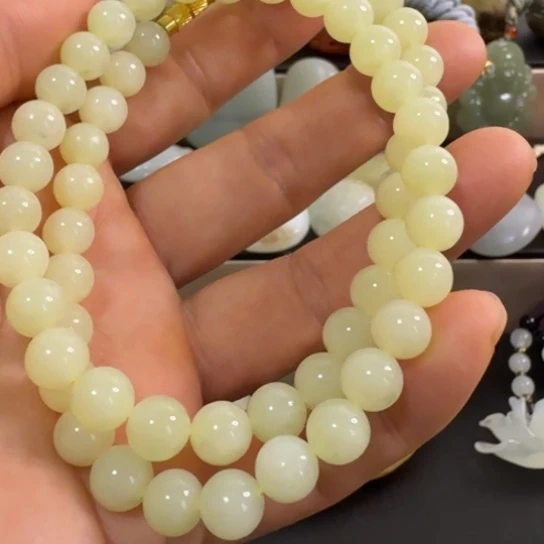 和田玉（糖玉）未镶嵌颈饰