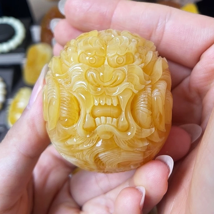 琥珀未镶嵌珠宝奇石