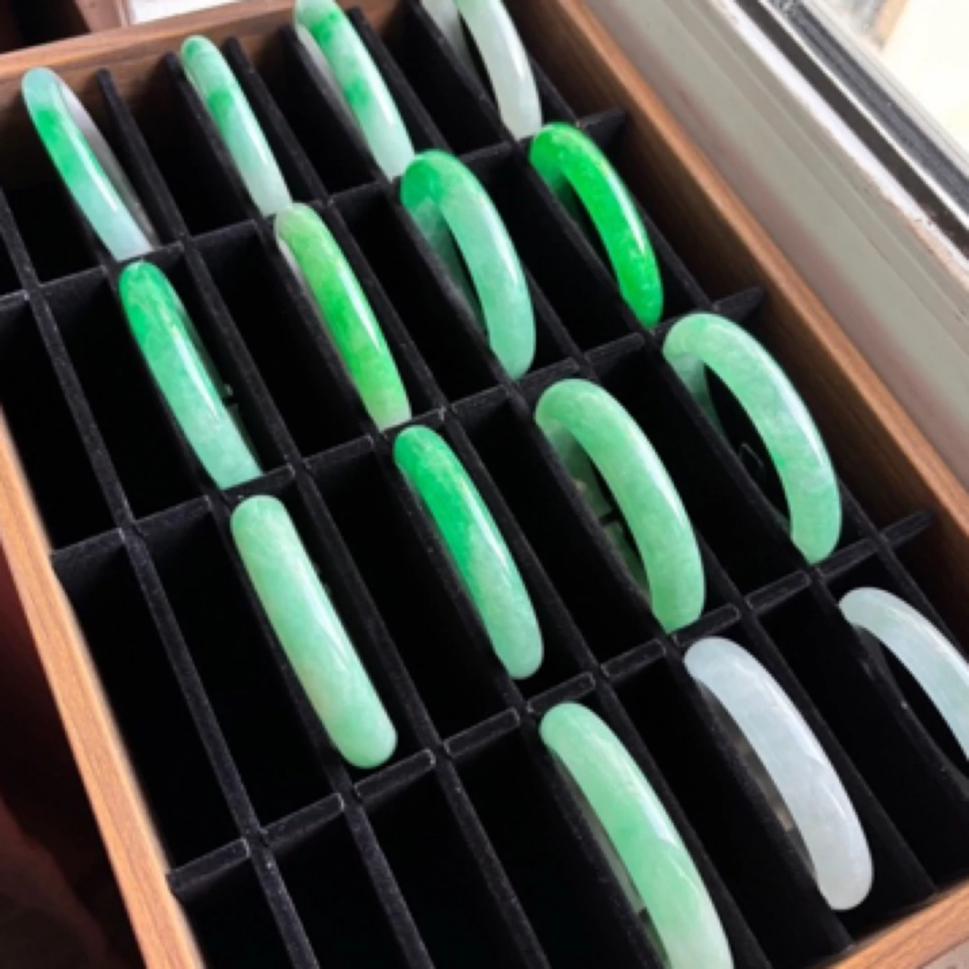 手镯专拍链接多样性发货（请勿私拍）