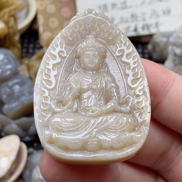 颈饰未镶嵌硅化珊瑚（珊瑚玉）