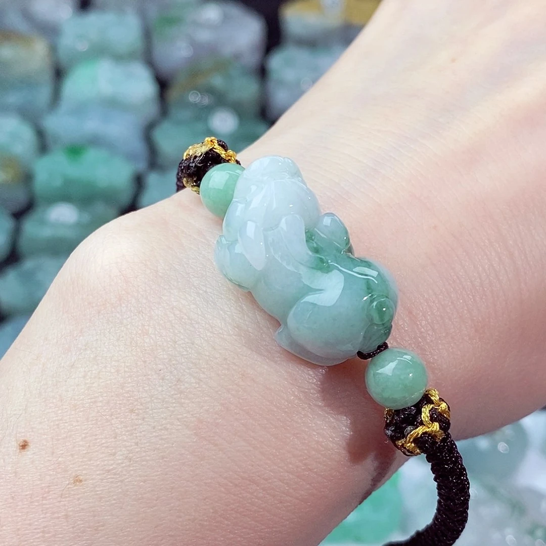 颈饰未镶嵌翡翠天然