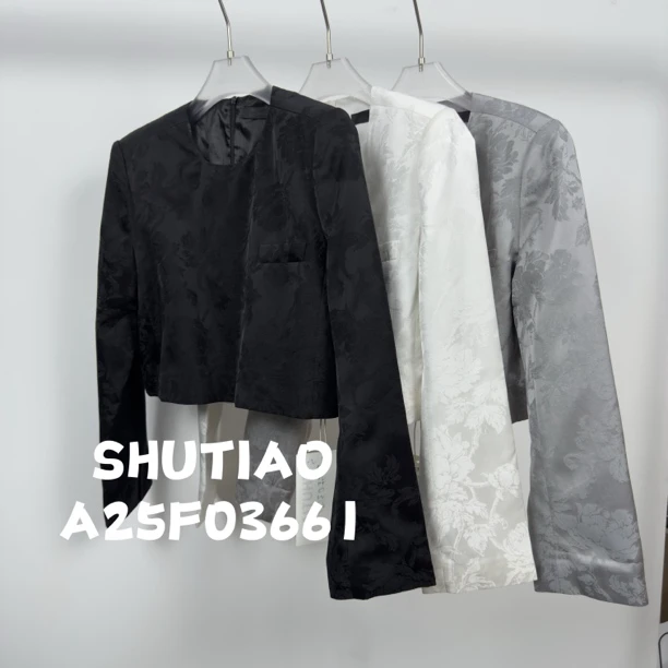 【SHUTIAO】2025夏季：新款小众设计款T恤A25F03661