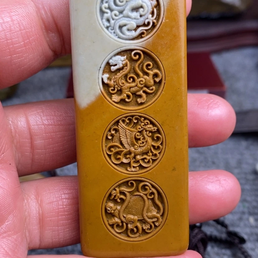 【闪购商品】原石雕刻手把件
