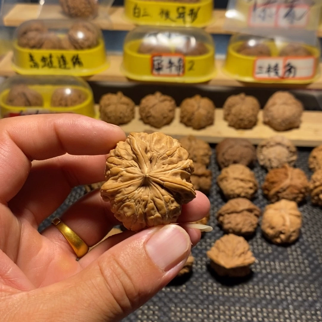 S***Y文玩核桃吊坠异形