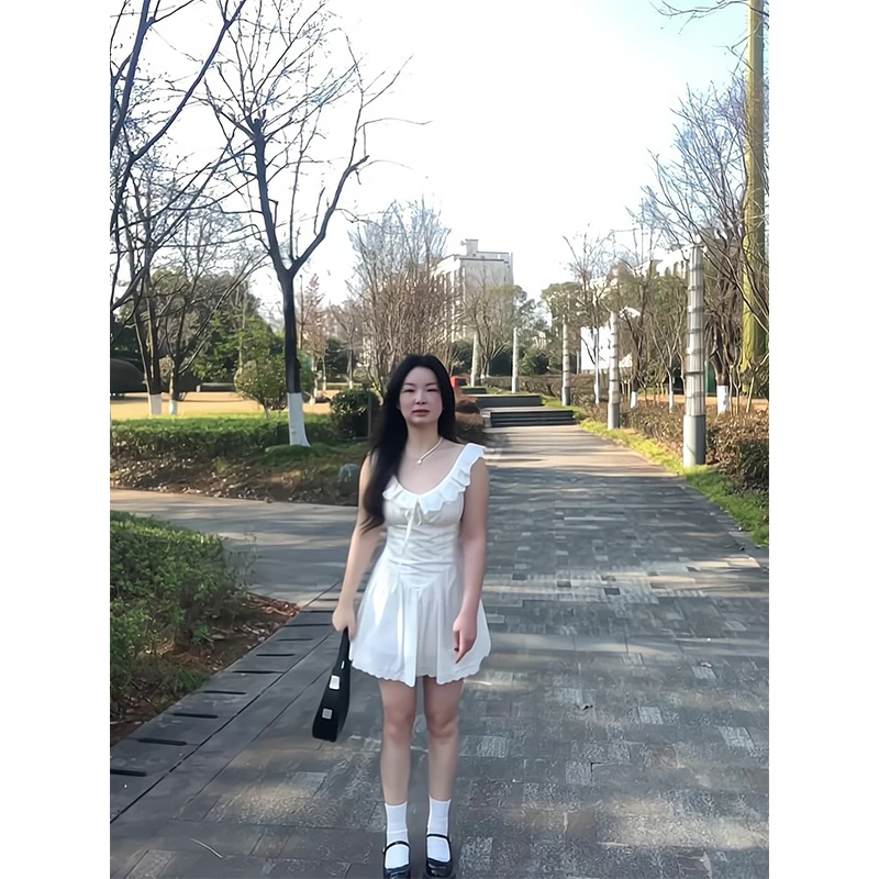 2025新款女春夏季法式白色V领荷叶边连衣裙小飞袖收腰蓬蓬小白裙