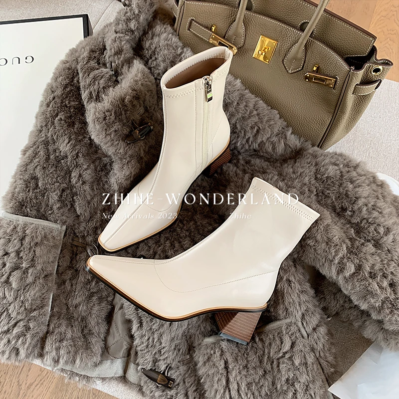 无艳一禾 秋冬百搭时尚短靴YHSC02383