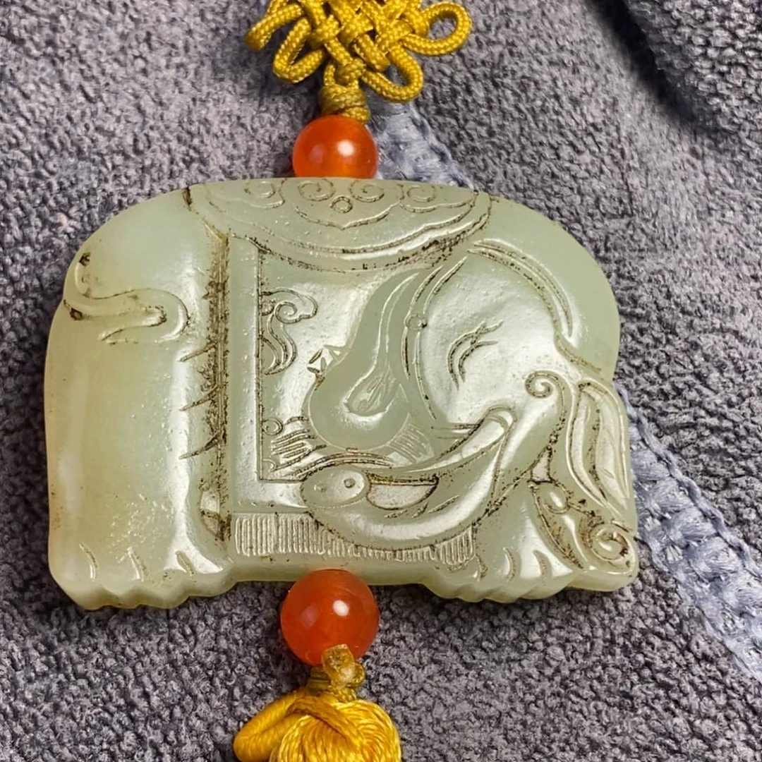 颈饰未镶嵌和田玉茶****e