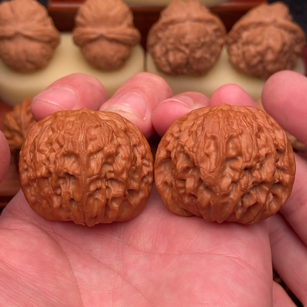 桃核把件奔****?野生大磨盘40