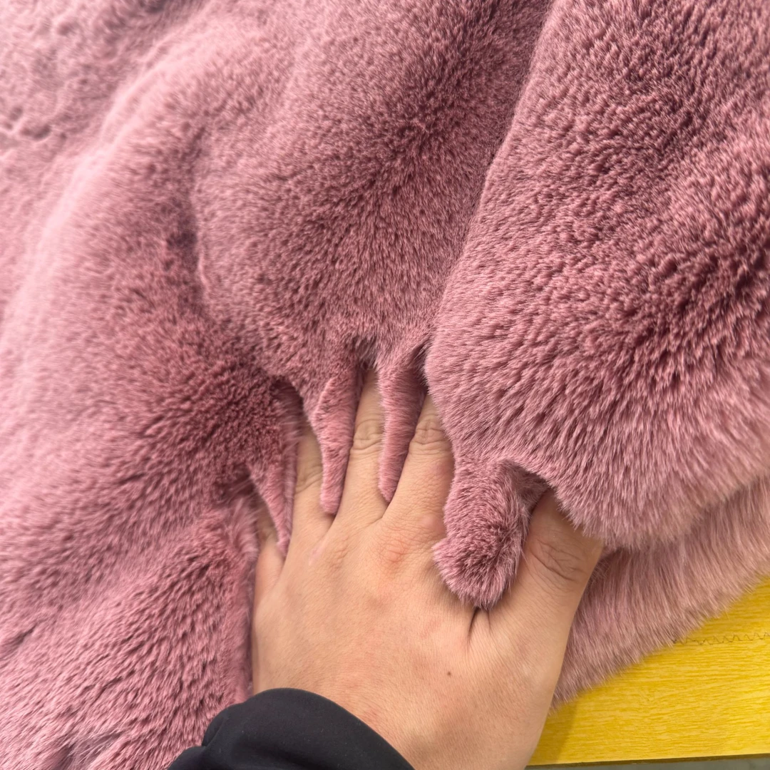 （元旦福利）高克重大兔毛80*180cm阳离子超厚仿兔兔床边飘窗垫（粉）